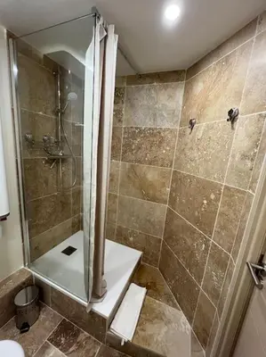 Salle de bains dans l'établissement Studio avec jardin privatif