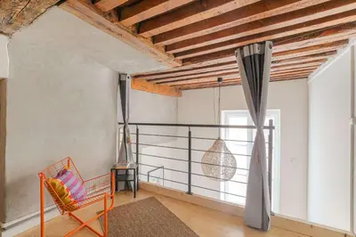Plan de l'établissement Cosy et Atypique Hôtel de Ville et quais du Rhône