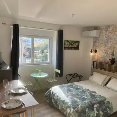 VERDI studio COSY au calme parking gratuit