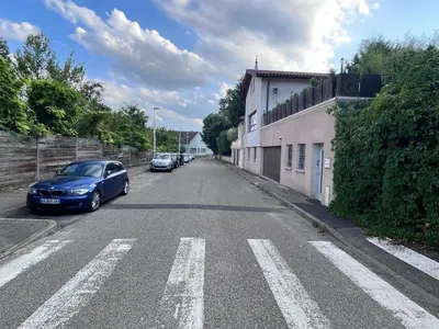 Quartier de le love hôtel ou autre quartier proche