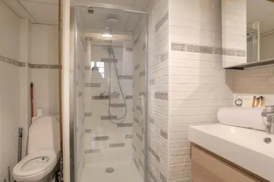 Salle de bains dans l'établissement Joli studio chaleureux proche Bellecour