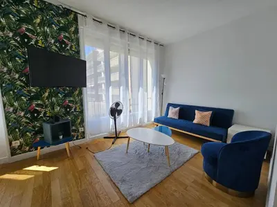 Coin salon dans l'établissement Studio moderne et lumineux, proche Tete d Or, Lyon