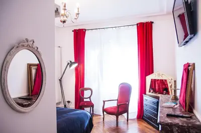 Télévision ou salle de divertissement dans l'établissement Félix dOrt