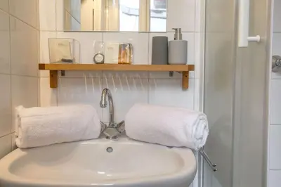 Salle de bains dans l'établissement Super appartement idéalement situé, Lyon 6eme