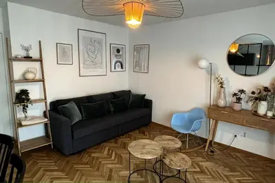 Coin salon dans l'établissement T2 moderne et spacieux, proche gare Lyon 3 ème