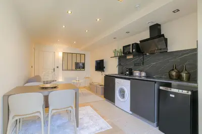 Plan de l'établissement Bright & Cozy Apartment in Villeurbanne, near Lyon