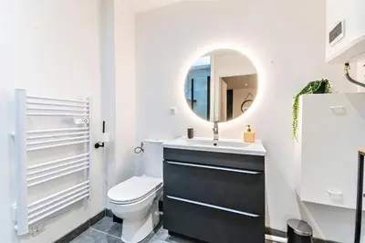 Salle de bains dans l'établissement Le splendide - T2 neuf - Montluel