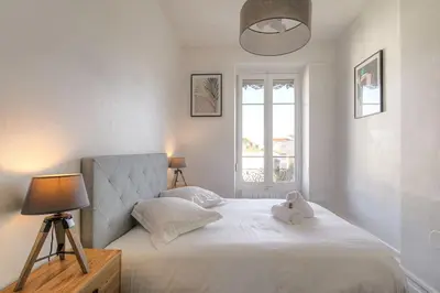 Un ou plusieurs lits dans un hébergement de l'établissement Bel appartement lumineux, Croix-Rousse - Hôpitaux
