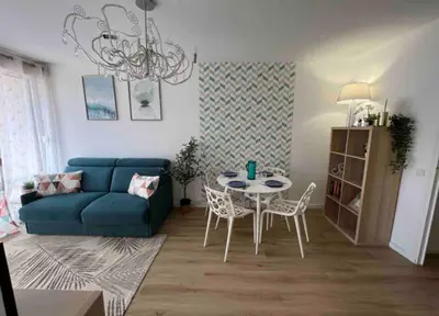 Coin salon dans l'établissement Bron confort lumineux proche eurexpo, hôpitaux