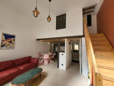 Coin salon dans l'établissement PartDieu, rénové, climatisation !