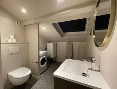 Salle de bains dans l'établissement Cocon sous le toit, 6 personnes, Villeurbanne