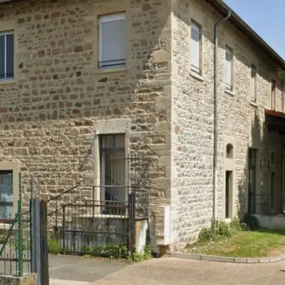La parenthèse dorée Studio à saint bel