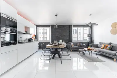 Cuisine ou kitchenette dans l'établissement L'Amharique - À Lyon, 5min de la gare Part-Dieu