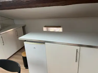 Cuisine ou kitchenette dans l'établissement La Tour Ronde