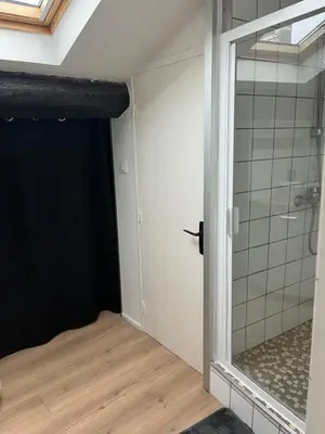 Salle de bains dans l'établissement La Tour Ronde