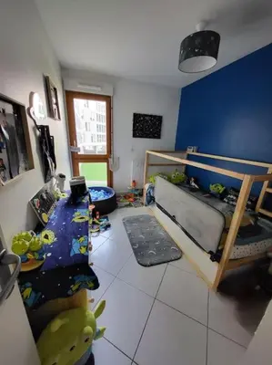 Un ou plusieurs lits dans un hébergement de l'établissement Appartement climatisé et moderne