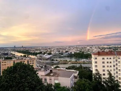 Vue générale sur La Mulatière ou vue de la ville depuis l'appartement