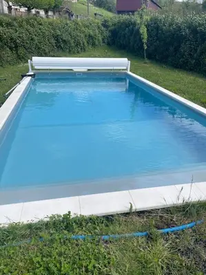 Piscine de l'établissement Les charmettes ou située à proximité