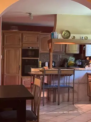 Cuisine ou kitchenette dans l'établissement Les charmettes