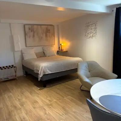 Studio calme avec Parking accès rapide Eurexpo Le Chasseland