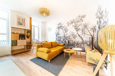 Cuisine ou kitchenette dans l'établissement Le Marietton appartement cosy à deux pas du métro Valmy