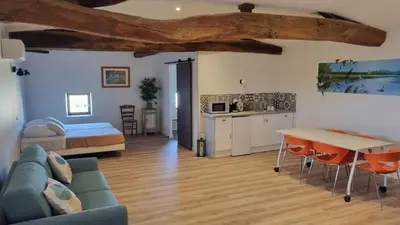 Cuisine ou kitchenette dans l'établissement Art et cosy