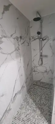 Salle de bains dans l'établissement Appartement Dauphiné - près de la Gare