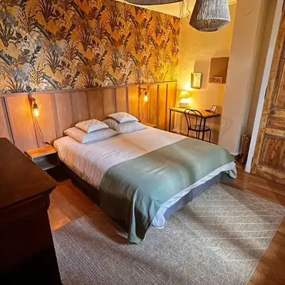 UNE FERME EN VILLE Chambres d'hôtes et Table d'hôtes