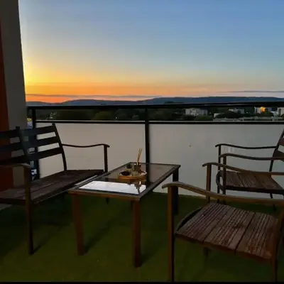 Appartement moderne avec terrasse Vue dégagée