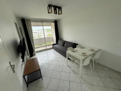 Plan de l'établissement Appartement Balcon - Une chambre - Centre Grigny