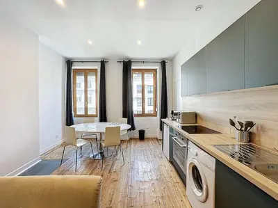Cuisine ou kitchenette dans l'établissement My home Lafayette 3