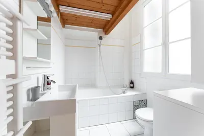 Salle de bains dans l'établissement Fenêtre sur cour - Studio pour 2
