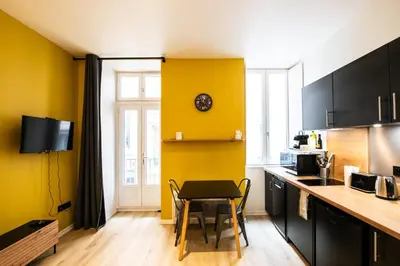 Cuisine ou kitchenette dans l'établissement L'Opéra 10 - Beau studio avec balcon - Opéra