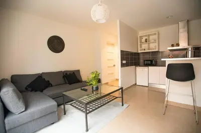 Cuisine ou kitchenette dans l'établissement L'onde Douce - T2 Cosy - Proximité tram T3 & T7