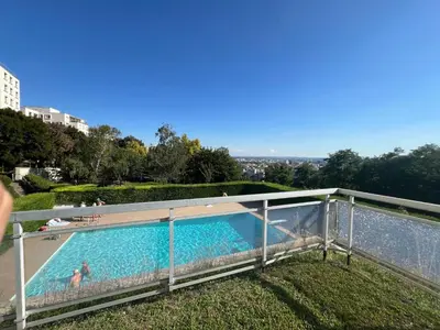 Piscine de l'établissement chambre dans les hauteurs de lyon proche Fourviere chez l hote ou située à proximité
