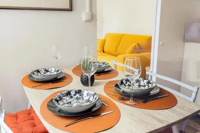 Coin salon dans l'établissement Maison avec terrasse proche Lyon