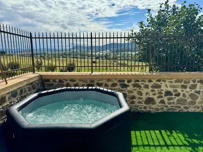 Vue générale sur la montagne ou vue sur la montagne depuis la villa