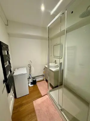 Salle de bains dans l'établissement L'oasis Groupama stadium OL et LDLC Arena