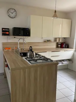 Cuisine ou kitchenette dans l'établissement Nid douillet a la campagne