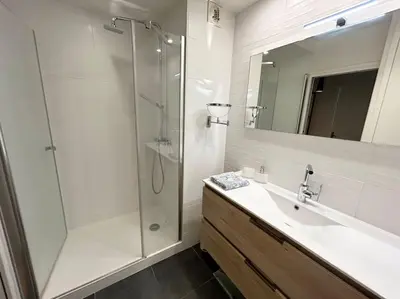 Salle de bains dans l'établissement Appartement avec balcon