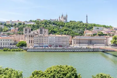 Vue sur la rivière ou le fleuve situé(e) à proximité de l'appartement