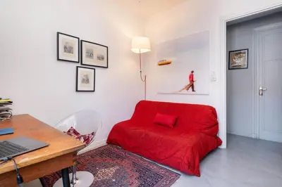Coin salon dans l'établissement Panorama - Magnificent flat with breathtaking view of Fourvière Basilica