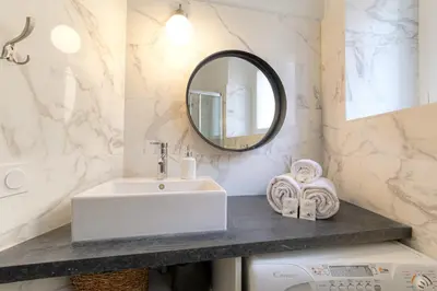 Salle de bains dans l'établissement Cosy et Design en hypercentre