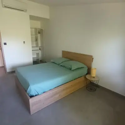 Un ou plusieurs lits dans un hébergement de l'établissement Loft du Bugey