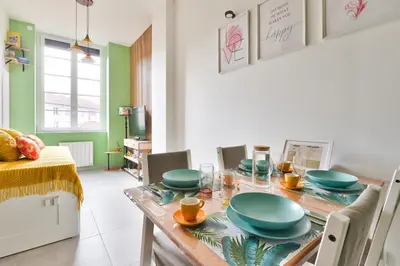 Coin salon dans l'établissement Charmant appartement à Vaise