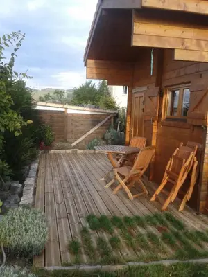 Balcon ou terrasse dans l'établissement CHALET porte PILAT