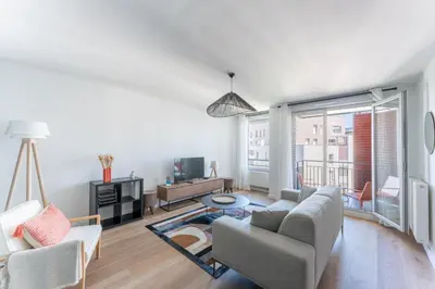 Télévision ou salle de divertissement dans l'établissement MDOR - Montagari Appt à Lyon