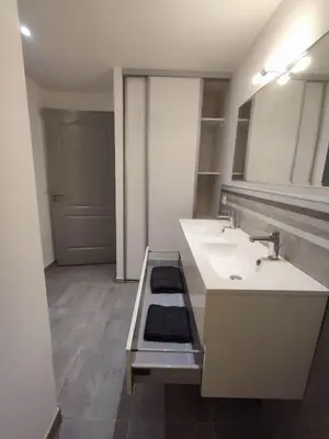 Plan de l'établissement Appartement 64m2