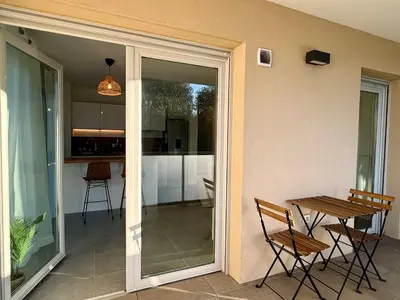 Balcon ou terrasse dans l'établissement T3 avec balcon et parking privé