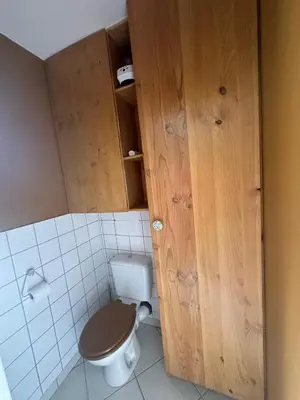 Salle de bains dans l'établissement Petite maison de village 2